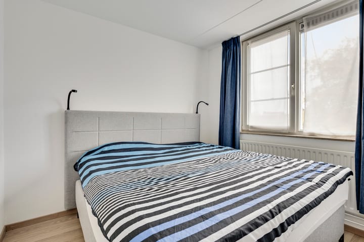 Photo 15 of Vrinssenstraat 22