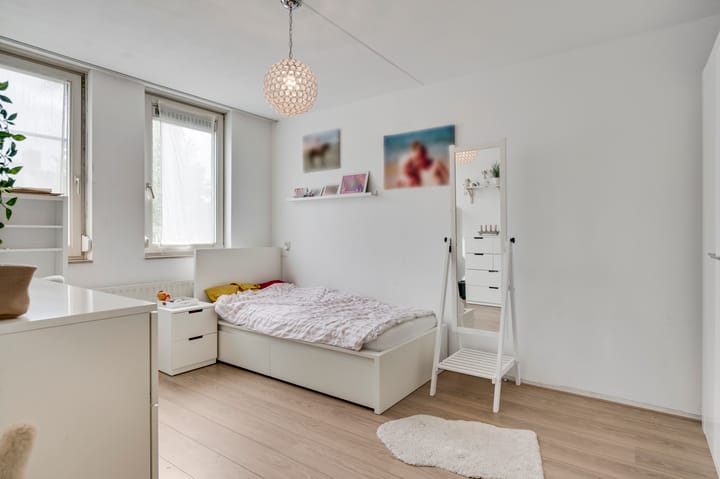 Photo 19 of Vrinssenstraat 22