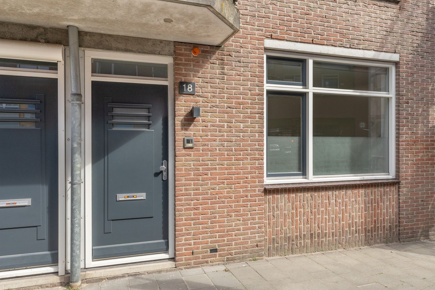 Foto 4 van Spoorstraat 18