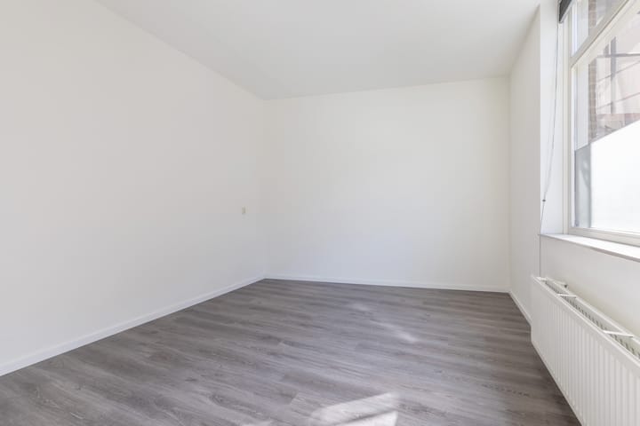 Foto 28 van Spoorstraat 18