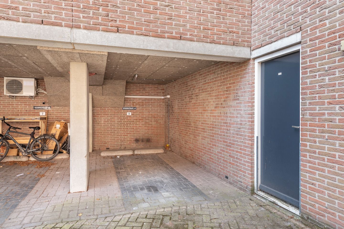 Foto 35 van Spoorstraat 18