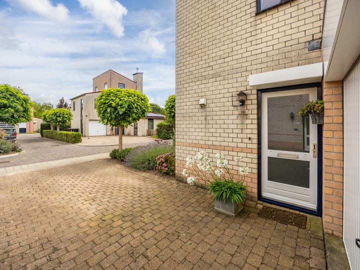 Photo 3 of Henriette Polaklaan 110