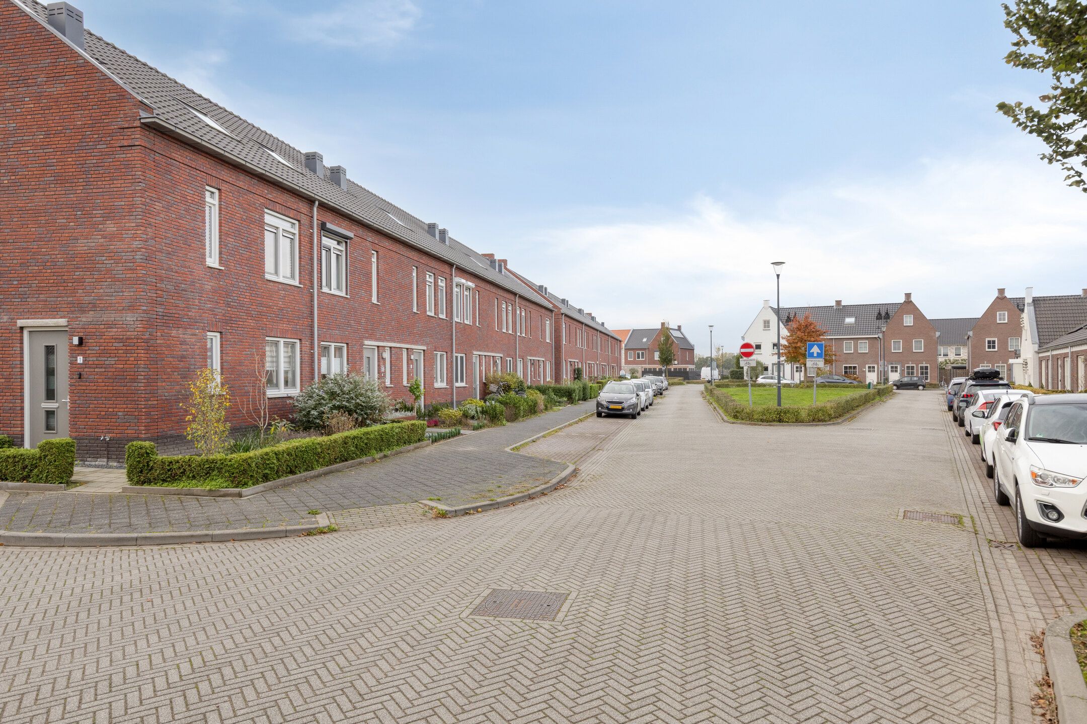 Foto 6 van Merensteinplein 3