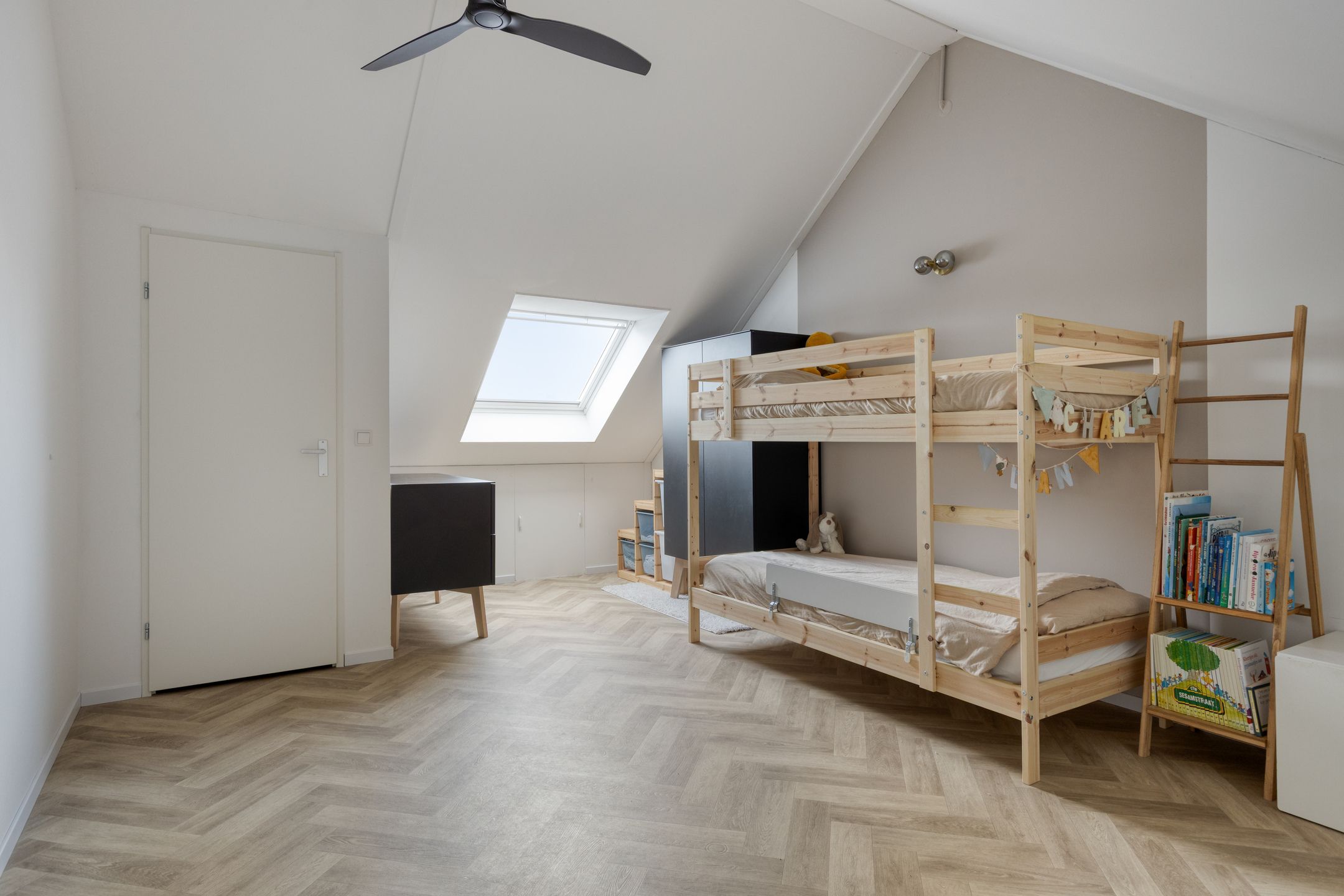 Foto 24 van Merensteinplein 3