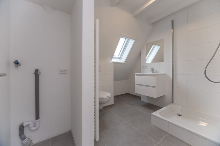 Foto 11 van Middenweg 7-F