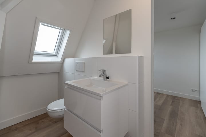 Foto 12 van Middenweg 7-F