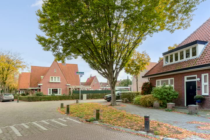 Photo 4 of Vondellaan 24