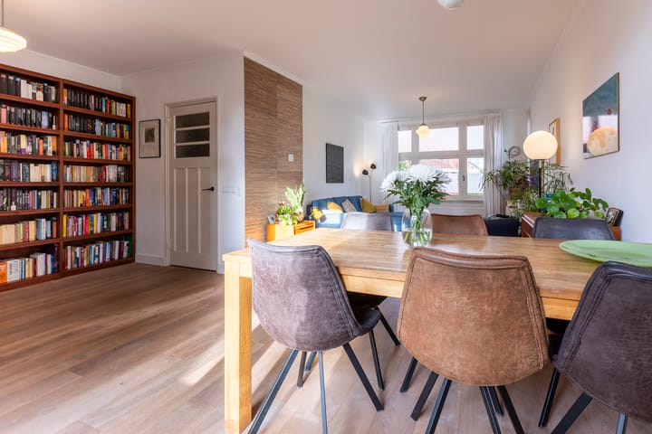 Photo 18 of Vondellaan 24