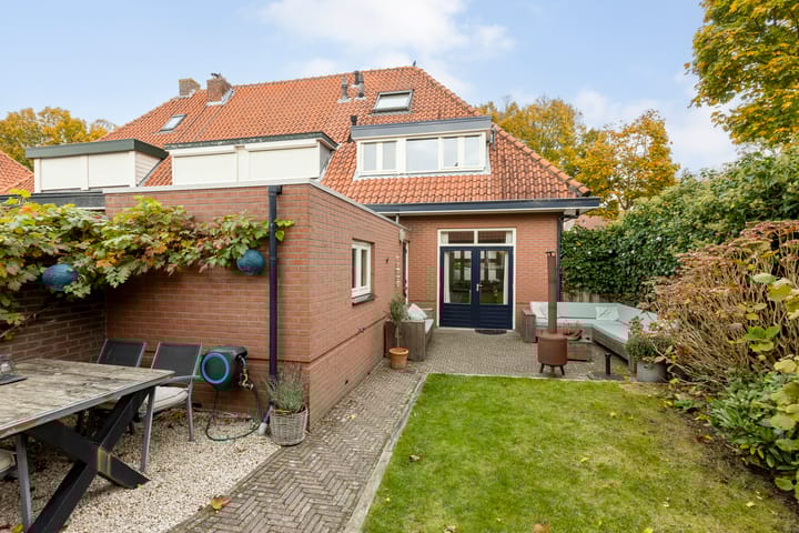 Photo 42 of Vondellaan 24