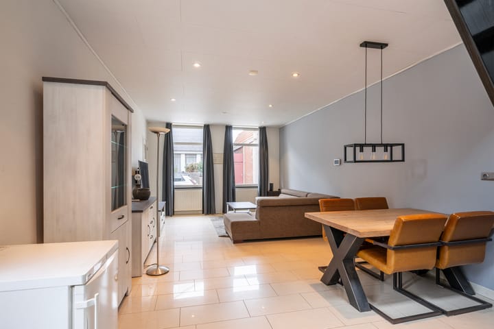 Foto 10 van Schoolstraat 7-A