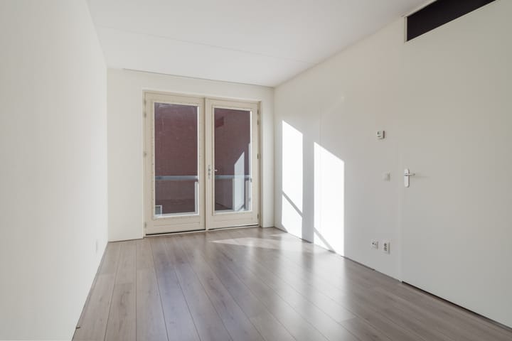 Foto 22 van Menno van Coehoornstraat 9