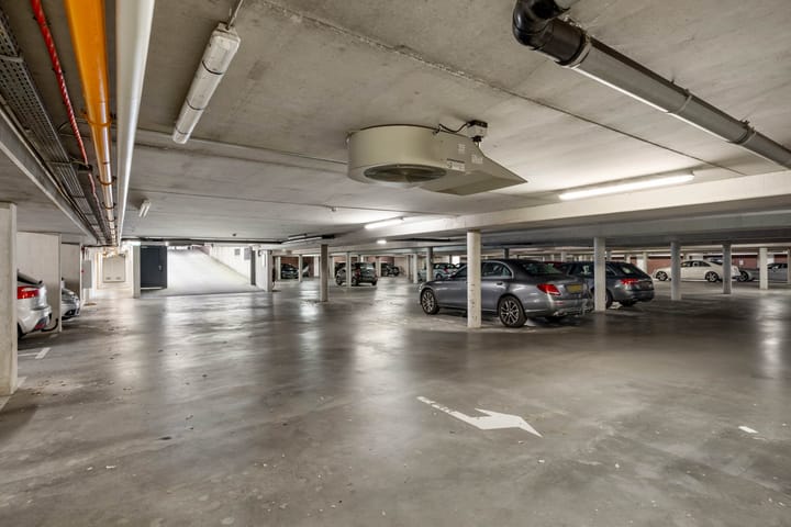 Foto 31 van Menno van Coehoornstraat 9