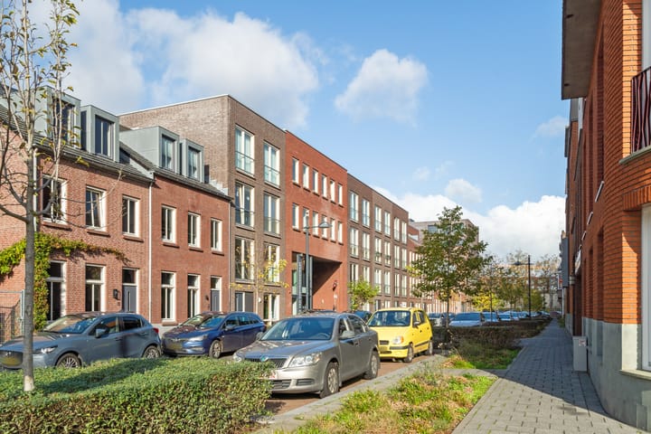 Foto 38 van Menno van Coehoornstraat 9