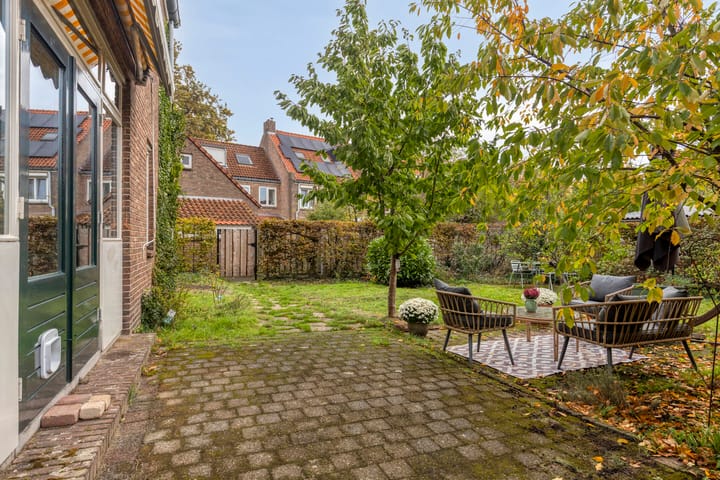 Photo 39 of Canadalaan 52