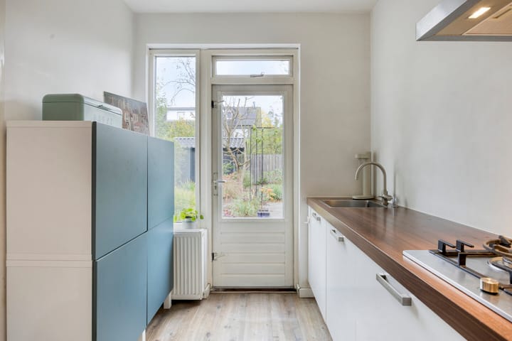 Photo 12 of Kuyperstraat 10