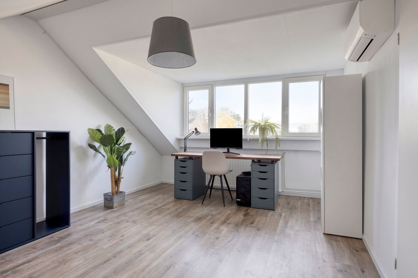 Photo 4 of Kuyperstraat 10