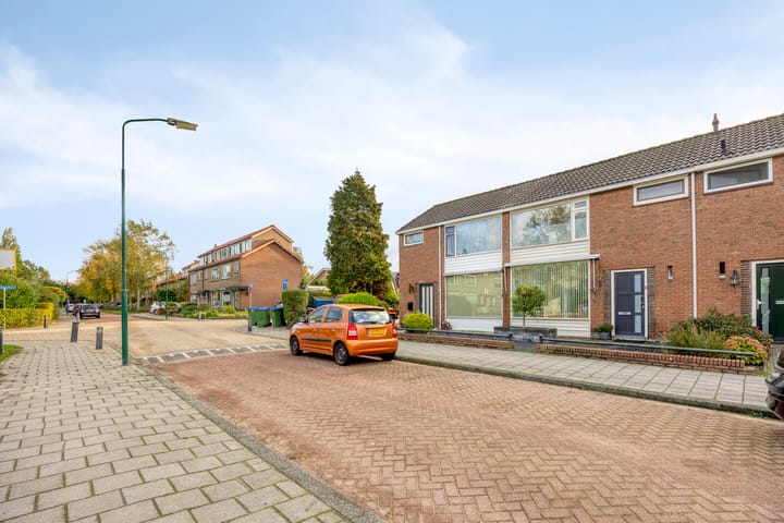 Photo 27 of Rozenstraat 32