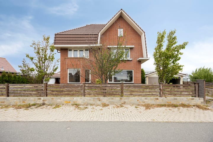 Photo 1 of Vredebestlaan 64