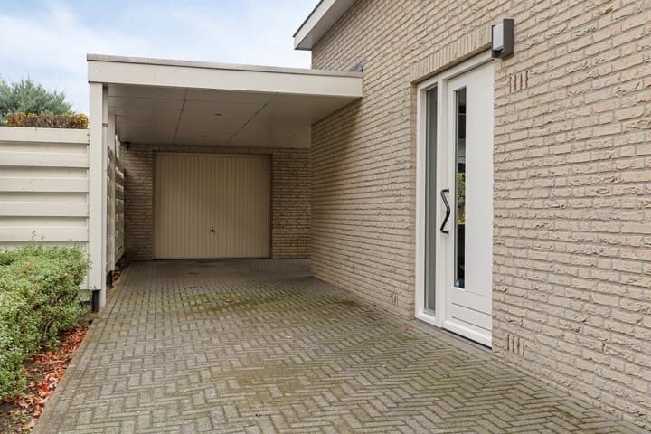 Foto 27 van Poelruiter 57