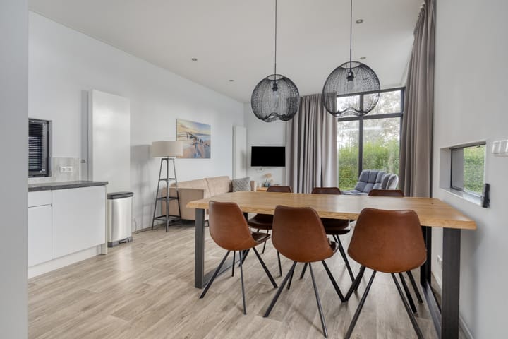 Photo 4 of Schoneveld 1-B058