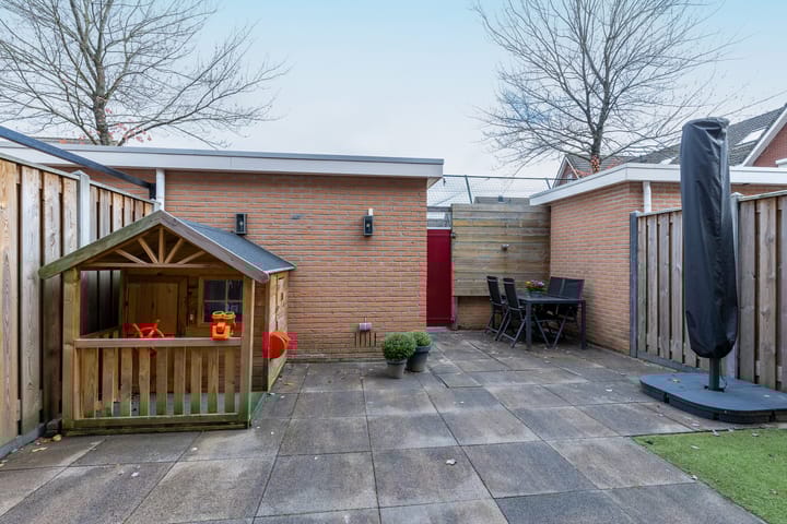 Photo 22 of Pr Margrietstraat 14