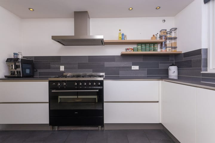 Foto 18 van Van Goghhof 10