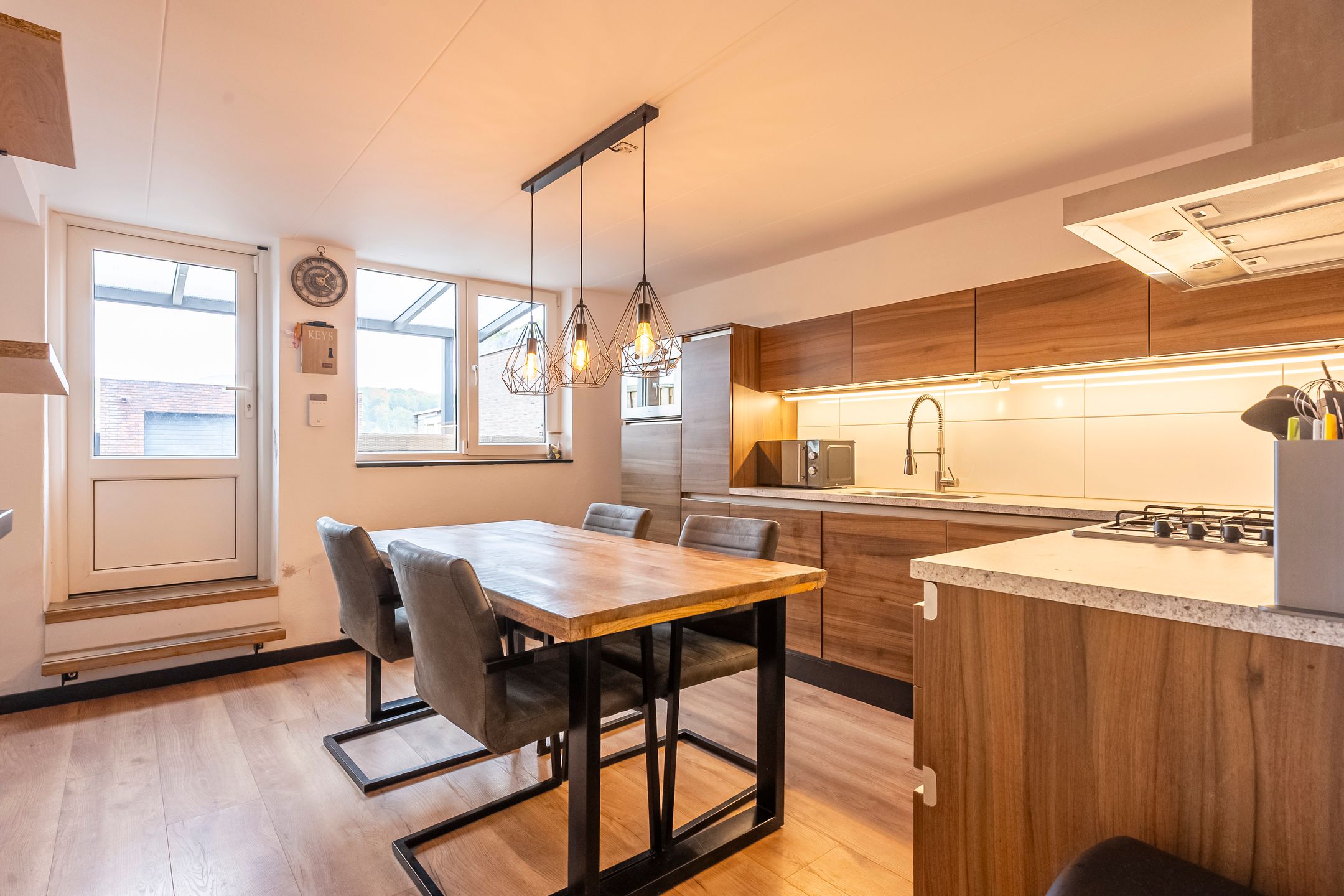 Photo 6 of Zwaluwstraat 8