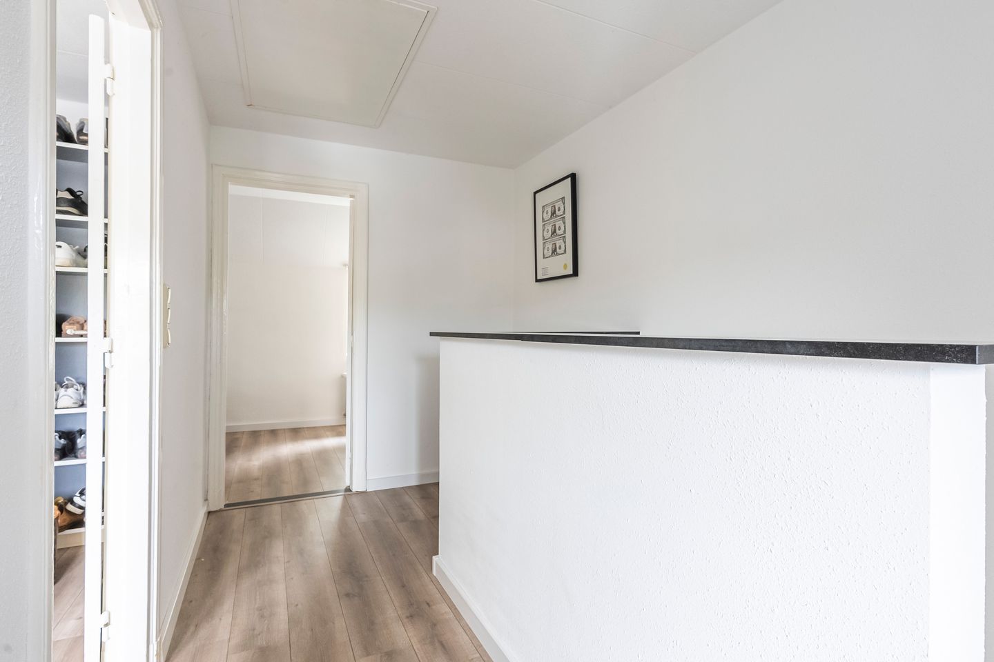 Photo 10 of Zwaluwstraat 8