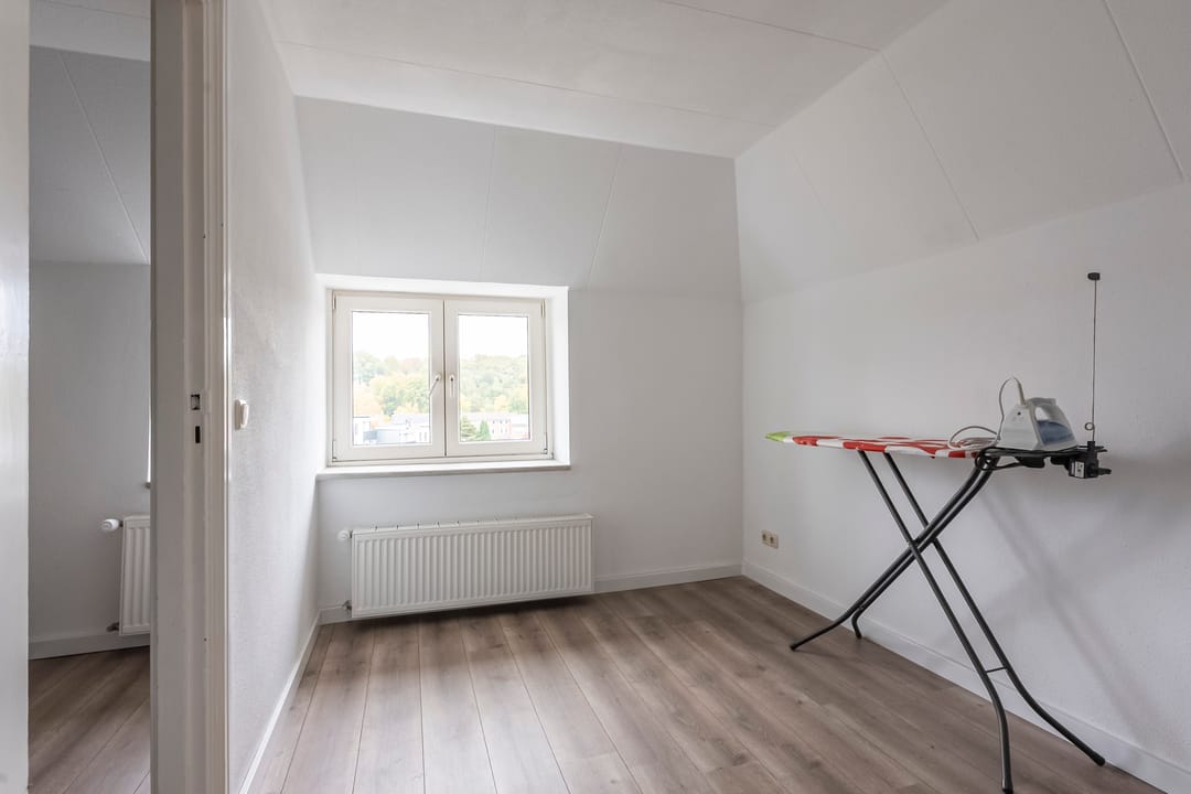 Photo 13 of Zwaluwstraat 8