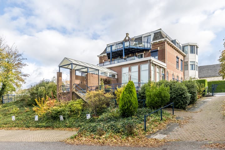 Photo 3 of Kloosterweg 16