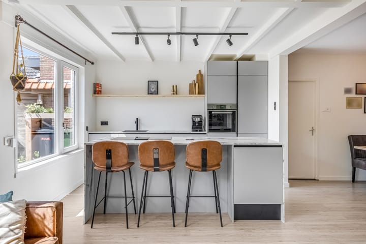 Photo 10 of Schrassertstraat 21