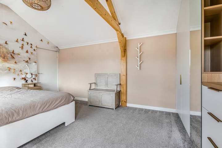 Photo 24 of Schrassertstraat 21