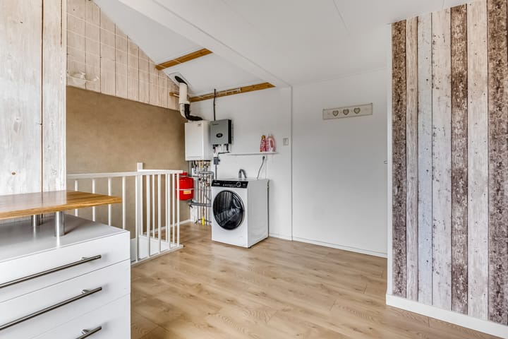 Photo 30 of Schrassertstraat 21