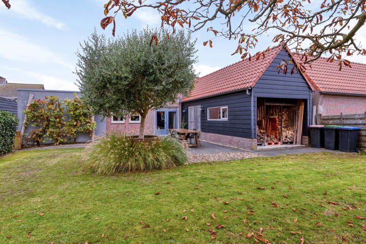 Photo 3 of AM de Jongstraat 30