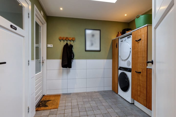 Photo 21 of AM de Jongstraat 30