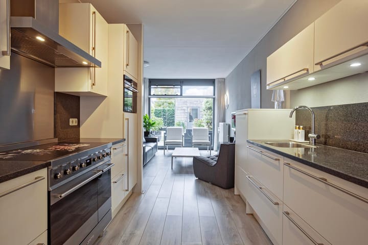 Photo 8 of Landbouwlaan 215