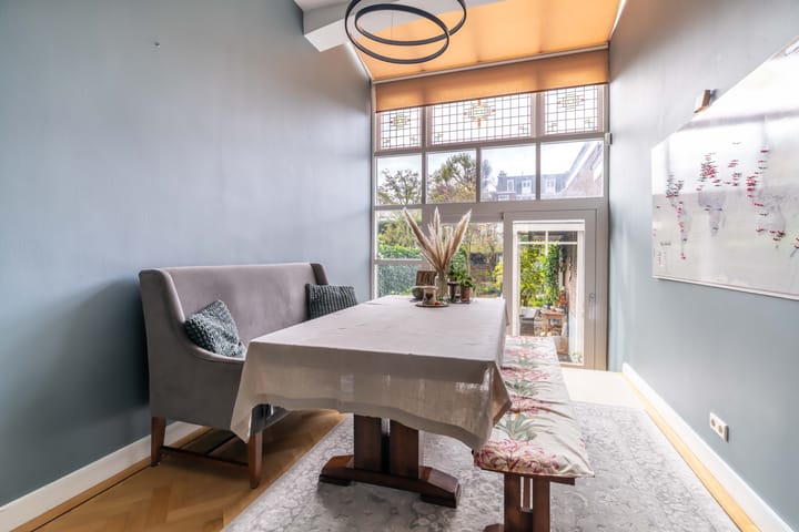 Photo 7 of Nassau Ouwerkerkstraat 8