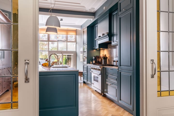 Photo 15 of Nassau Ouwerkerkstraat 8