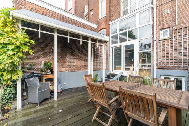 Photo 29 of Nassau Ouwerkerkstraat 8