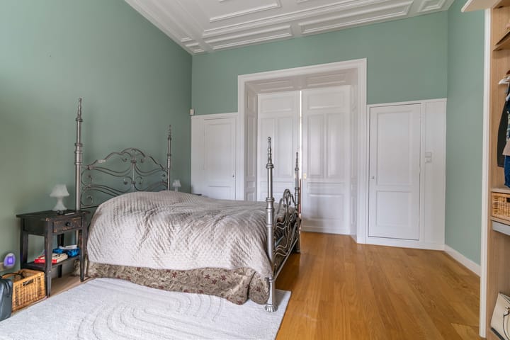 Photo 36 of Nassau Ouwerkerkstraat 8