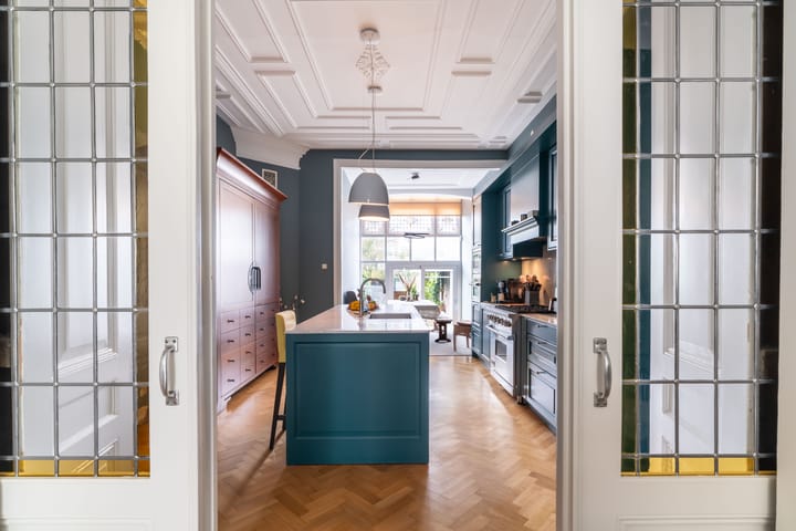 Photo 14 of Nassau Ouwerkerkstraat 8