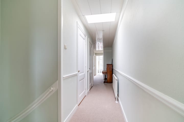 Photo 41 of Nassau Ouwerkerkstraat 8