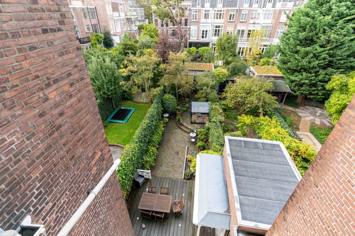 Photo 49 of Nassau Ouwerkerkstraat 8