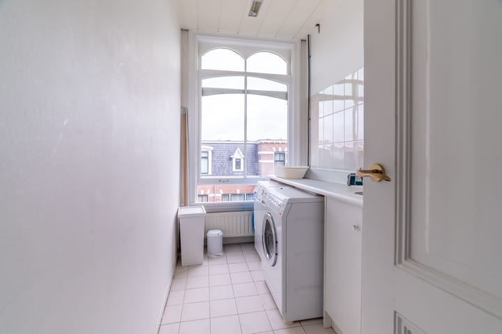 Photo 52 of Nassau Ouwerkerkstraat 8