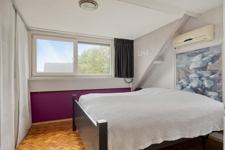 Foto 25 van Bernard Zweersstraat 41