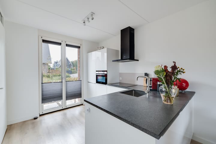 Photo 8 of Narda van Terwisgastraat 13