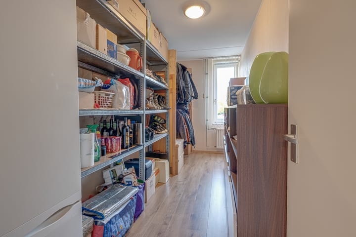 Photo 20 of Haaghuizen 56