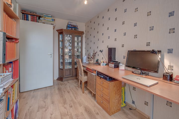 Photo 21 of Haaghuizen 56