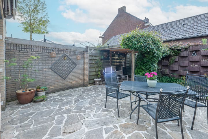 Photo 27 of Haaghuizen 56