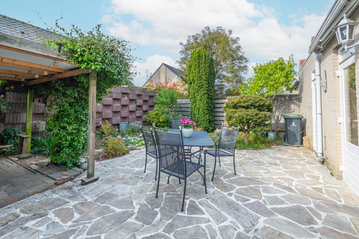 Photo 28 of Haaghuizen 56